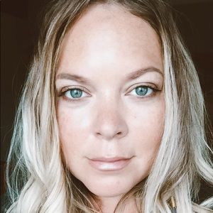 Meet your Posher, Mel